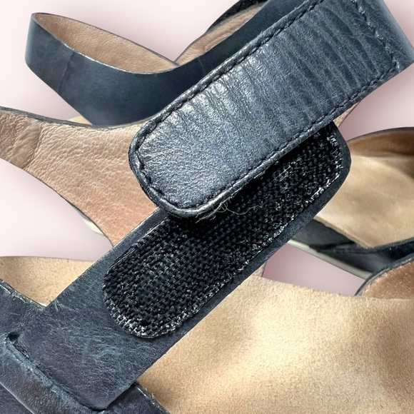 Dansko Vera Peep Toe Ankle Strap Leather Cork Wedge Sandals Womens Size 37 Black - Picture 8 of 8